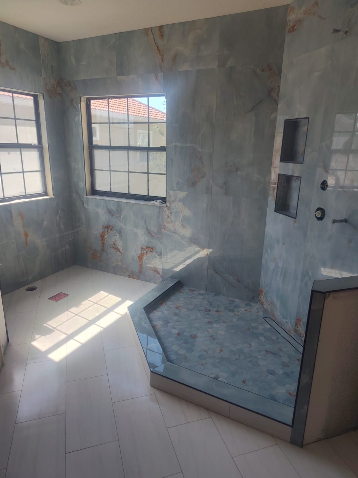 Contemporary Shower Design